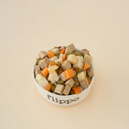 Comida natural para perro Flippo servidos en un cuenco